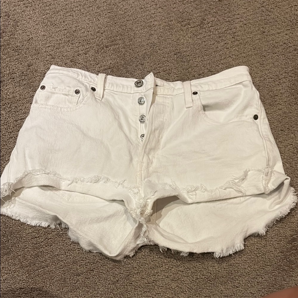 Women's White Levi 501 Denim/jean Shorts - size W28